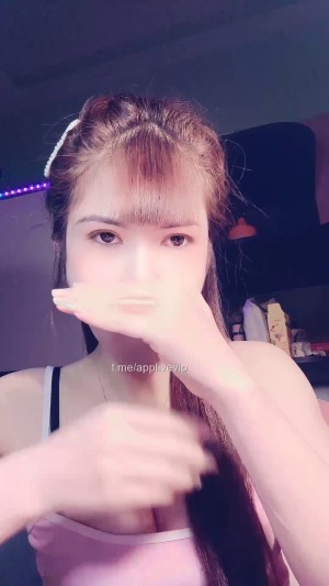 Bé Kem không thích kem, chỉ thích mút xúc xích Part 2 – BEKEMKEM clip sex